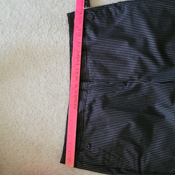 Capri / Crop Pants. Size 18 - Picture 13 of 13